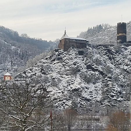 Burgener Burgblick Appartement Burgen  Buitenkant foto