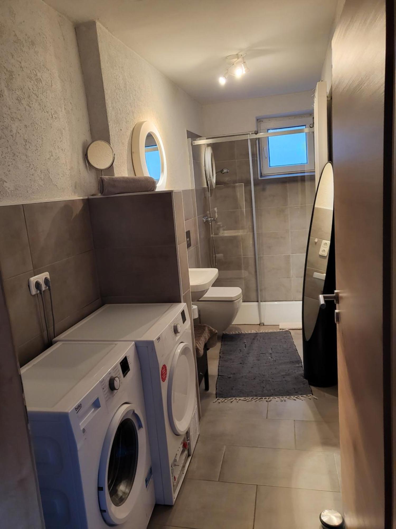 Burgener Burgblick Appartement Burgen  Buitenkant foto